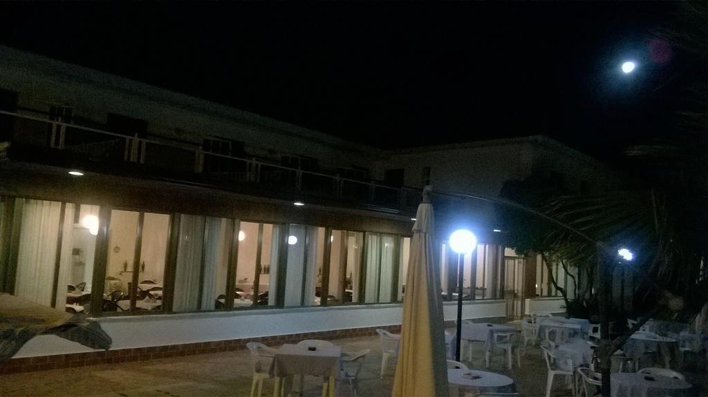 Hotel Baia Del Sole Paestum Zewnętrze zdjęcie