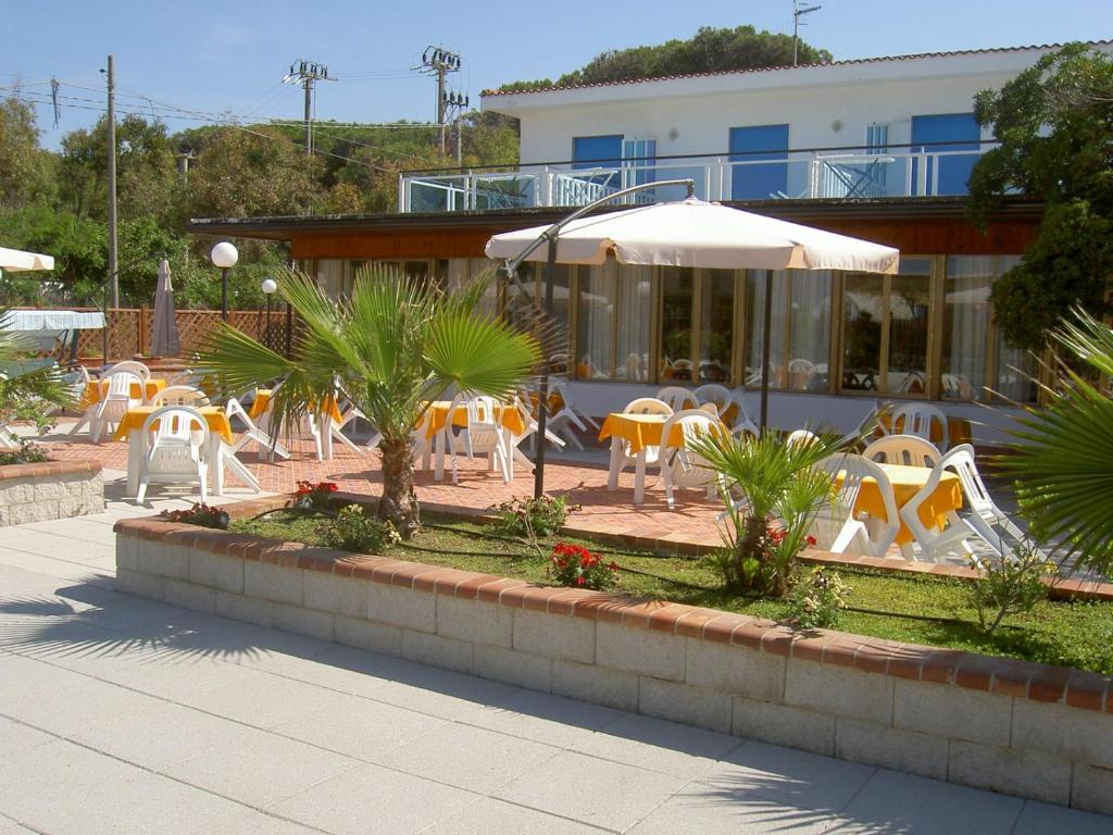 Hotel Baia Del Sole Paestum Zewnętrze zdjęcie
