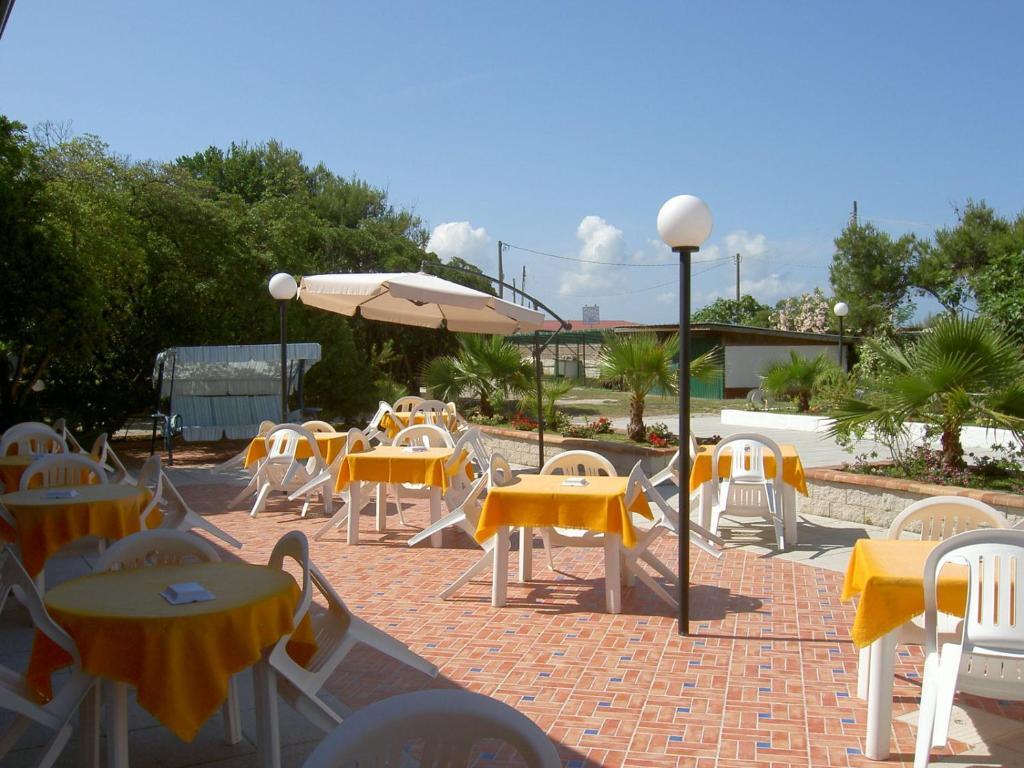 Hotel Baia Del Sole Paestum Zewnętrze zdjęcie